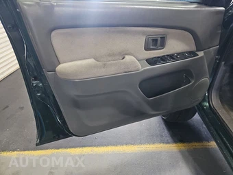 2002 Toyota 4Runner SR5 – miniatura 9