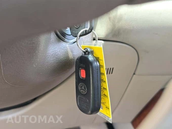 2002 Toyota Camry LE – miniatura 8