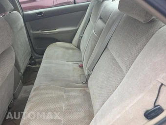 2002 Toyota Camry LE – miniatura 16