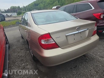 2002 Toyota Camry LE – miniatura 6