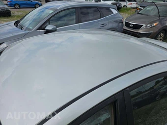2002 Toyota Camry LE – miniatura 12