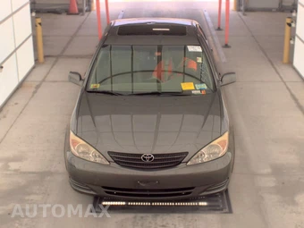 2002 Toyota Camry SE – miniatura 2