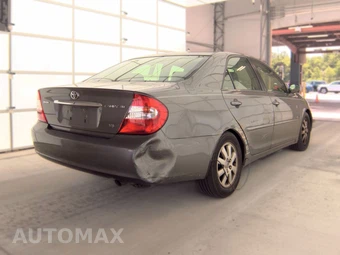 2002 Toyota Camry SE – miniatura 4