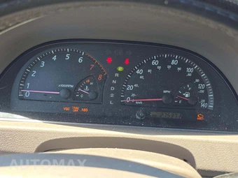 2002 Toyota Camry XLE – miniatura 9