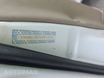 2002 Toyota Corolla CE – miniatura 14