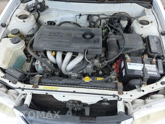 2002 Toyota Corolla CE – miniatura 15