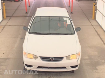 2002 Toyota Corolla CE – miniatura 2