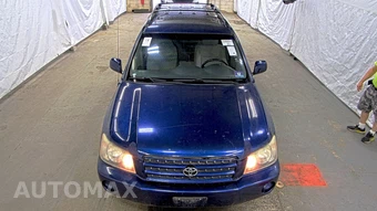2002 Toyota Highlander – miniatura 2