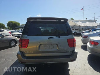 2002 Toyota Sequoia SR5 – miniatura 5