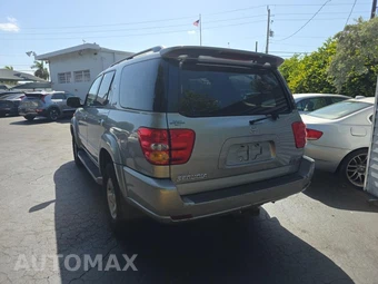 2002 Toyota Sequoia SR5 – miniatura 6