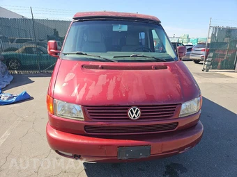 2002 Volkswagen EuroVan MV 115.0" WB - miniatura 2
