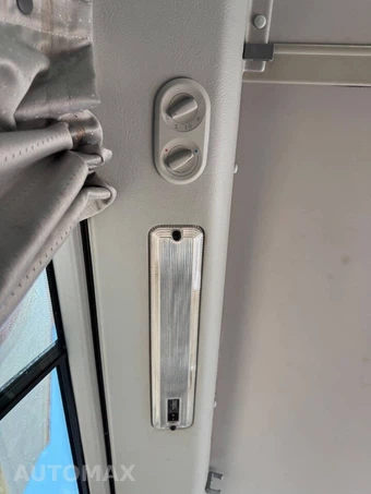 2002 Volkswagen EuroVan MV 115.0" WB - miniatura 13