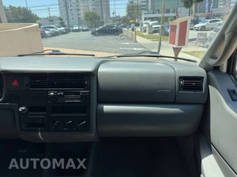 2002 Volkswagen EuroVan MV 115.0" WB - miniatura 27