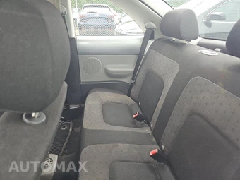 2002 Volkswagen New Beetle GLS – miniatura 13