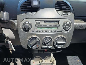 2002 Volkswagen New Beetle GLS – miniatura 10