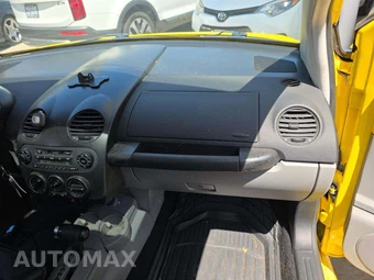 2002 Volkswagen New Beetle GLS – miniatura 18