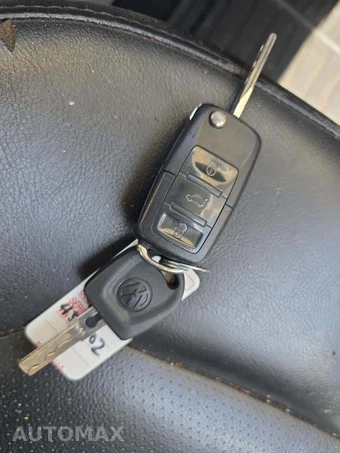 2002 Volkswagen New Beetle GLS – miniatura 8