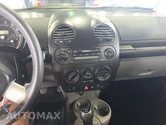 2002 Volkswagen New Beetle GLS - miniatura 11