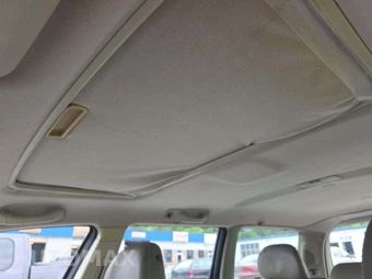 2002 Volvo V70 XC w/Moonroof – miniatura 22