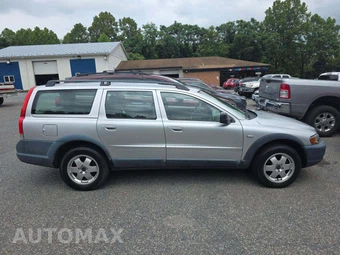 2002 Volvo V70 XC w/Moonroof – miniatura 4