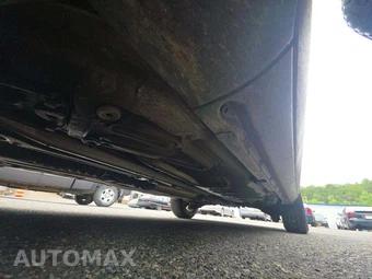 2002 Volvo V70 XC w/Moonroof – miniatura 7
