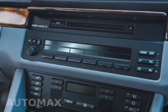 2003 BMW 5 Series Sedan 540i - miniatura 18