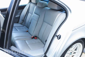 2003 BMW 5 Series Sedan 540i - miniatura 25