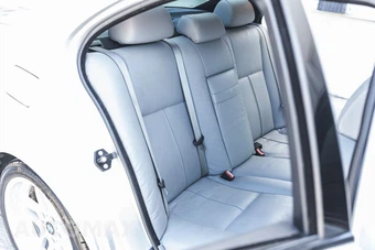2003 BMW 5 Series Sedan 540i - miniatura 28
