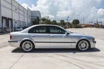 2003 BMW 5 Series Sedan 540i - miniatura 3
