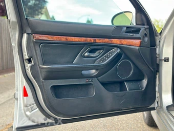 2003 BMW M5 Sedan - miniatura 18