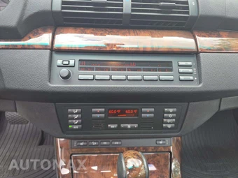 2003 BMW X5 Sports Activity Vehicle 4.4i - miniatura 10