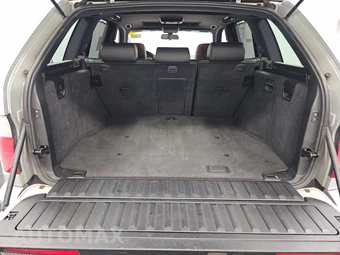 2003 BMW X5 Sports Activity Vehicle 4.6is - miniatura 16