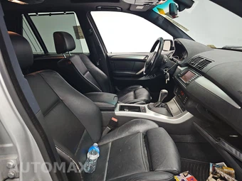 2003 BMW X5 Sports Activity Vehicle 4.6is - miniatura 8