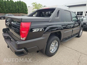 2003 Chevrolet Avalanche 1500 Crew Cab Short Bed - miniatura 3