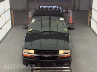 2003 Chevrolet Blazer LS – miniatura 2