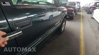 2003 Chevrolet Blazer LS – miniatura 43