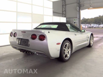 2003 Chevrolet Corvette Convertible - miniatura 4