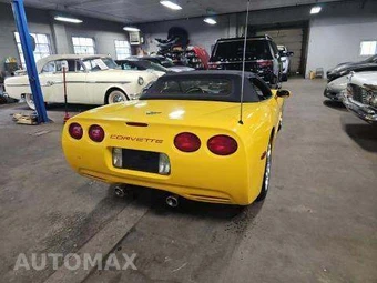 2003 Chevrolet Corvette Convertible - miniatura 3