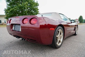 2003 Chevrolet Corvette Convertible - miniatura 5