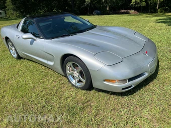 2003 Chevrolet Corvette Coupe - miniatura 2