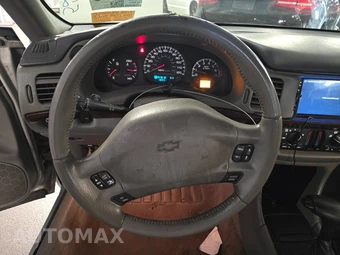2003 Chevrolet Impala LS - miniatura 10