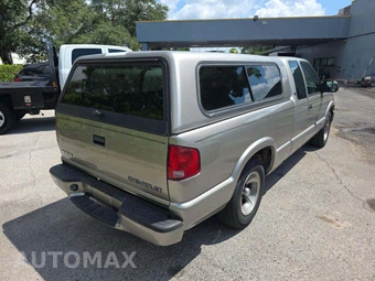 2003 Chevrolet S-10 LS Extended Cab Medium Bed w/Rear LH Door - miniatura 3