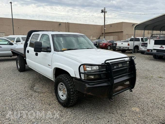 2003 Chevrolet Silverado 2500HD Crew Cab Long Bed 1SA - miniatura 10