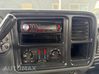 2003 Chevrolet Silverado 2500HD Crew Cab Long Bed 1SA - miniatura 32