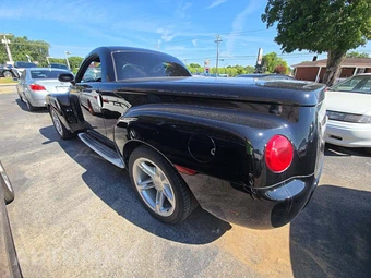 2003 Chevrolet SSR Regular Cab Short Bed – miniatura 2