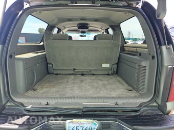 2003 Chevrolet Suburban 1500 LS – miniatura 17