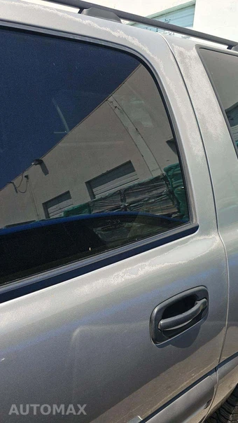 2003 Chevrolet Suburban 1500 LS – miniatura 29