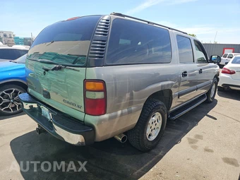 2003 Chevrolet Suburban 1500 LS – miniatura 4