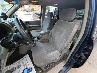 2003 Chevrolet TrailBlazer LS – miniatura 6