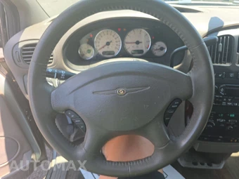 2003 Chrysler Town & Country Limited 119.3" WB – miniatura 10